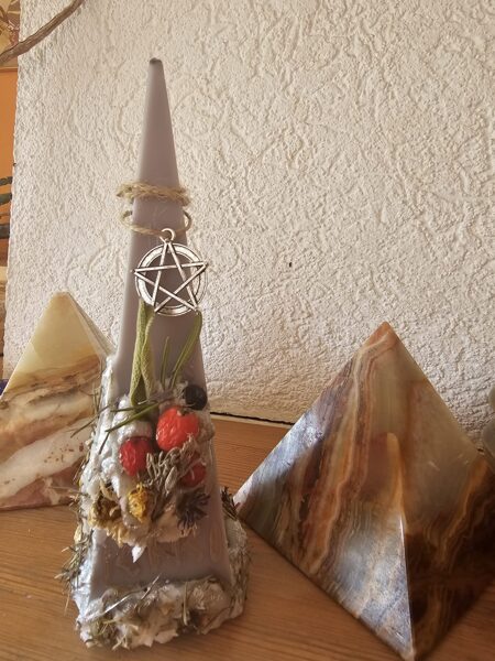 Rituālu svece enerģētiskā lauka aizsardzībai 