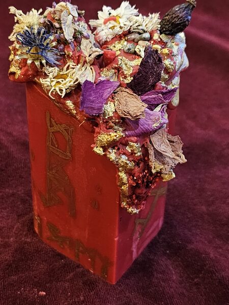 Rituālu svece "mīlas liesma"